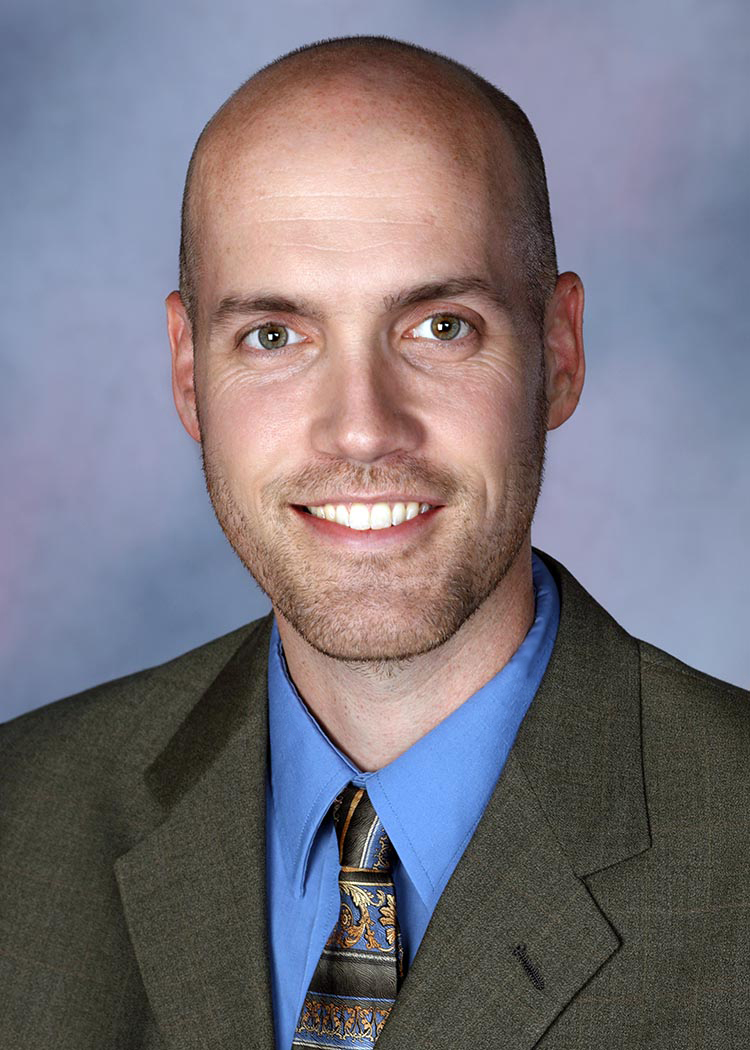 Photo of Dr. Justin Greenleaf